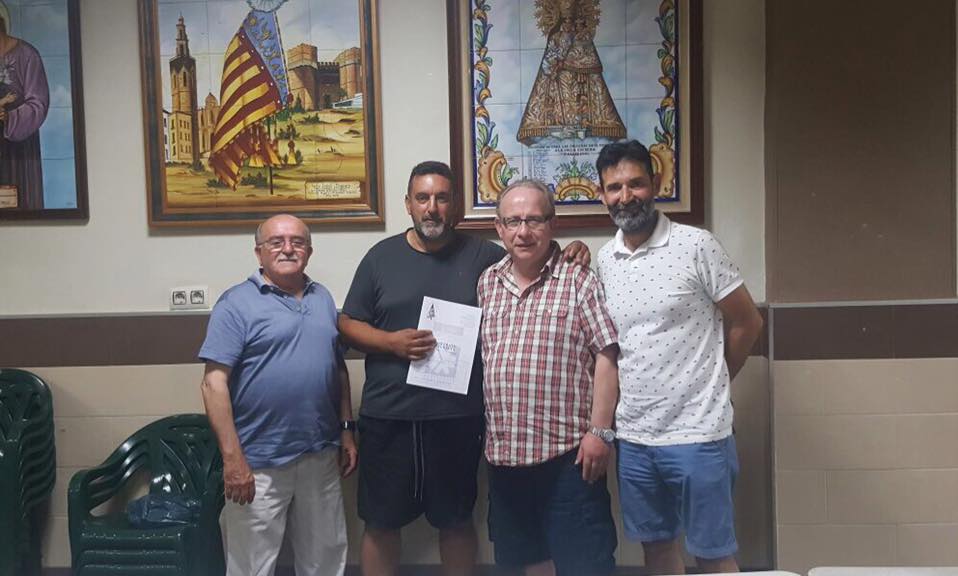  LA FALLA BARRI COTXERA FIRMA CONTRATO CON VICENTE ALBERT