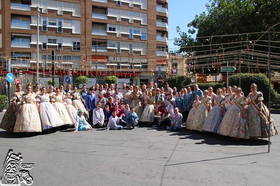  LOS REPRESENTANTES DE LAS FALLAS DE TORRENT EN LA MASCLETA