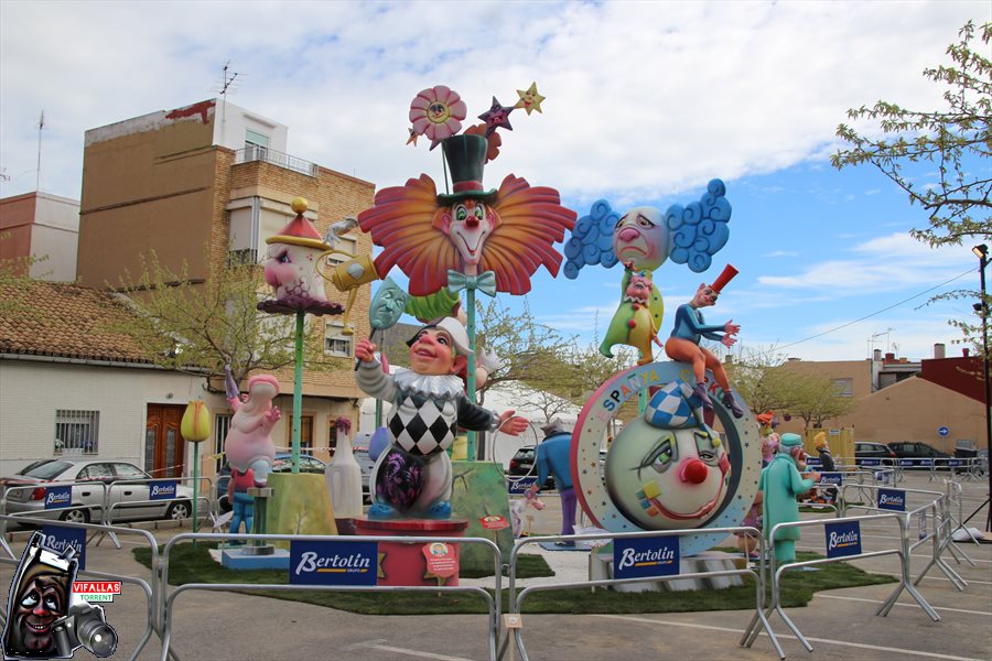  NUESTRAS FALLAS 2018 FALLA BARRI COTXERA