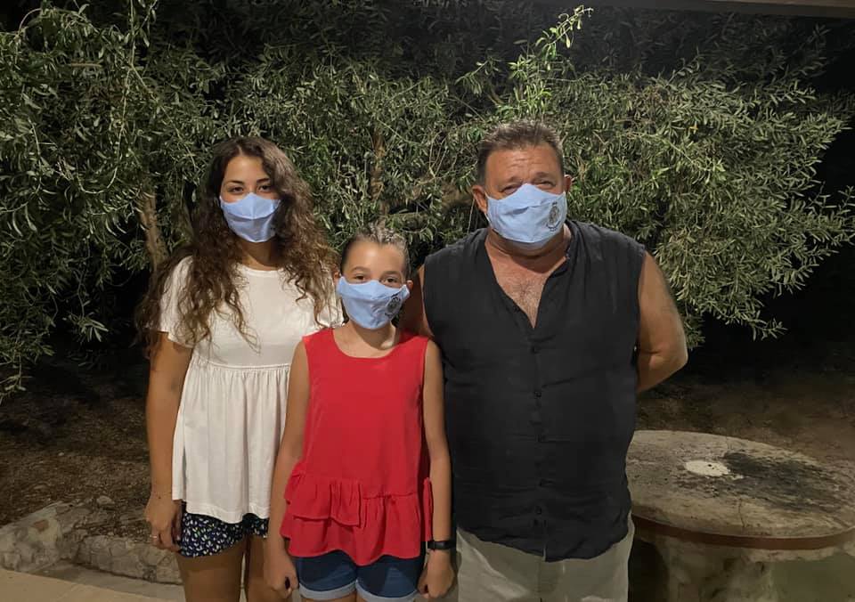  LOS REPRESENTANTES CON SU MASCARILLA FALLA SANTS PATRONS