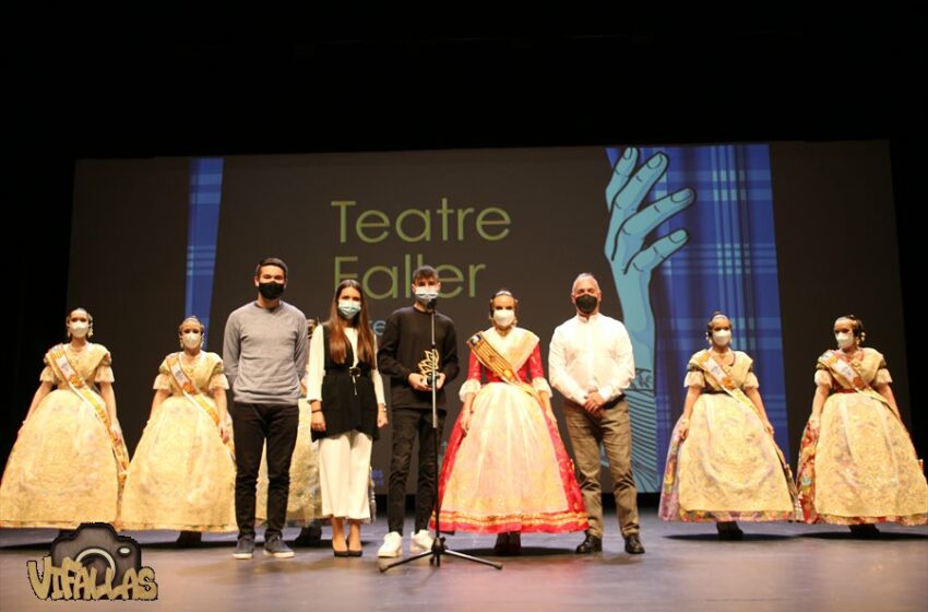  ENTREGA DE PREMIOS TEATRO MODALIDAD OBRA JUVENIL