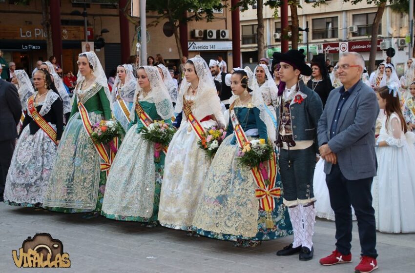  SOLEMNE MISA DE CAMPAÑA Y PROCESIÓN POR LAS CALLES DEL BARRIO.