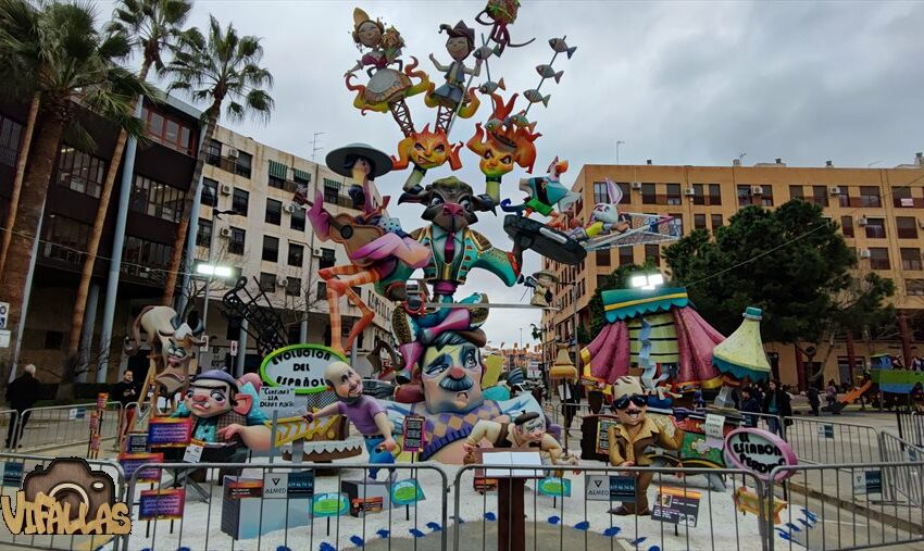  NUESTRAS FALLAS 2022 FALLA  SEGON TRAM  AVINGUDA